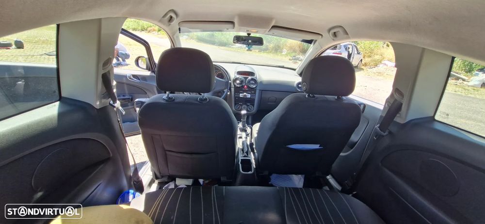 Opel Corsa 1.4 - 46
