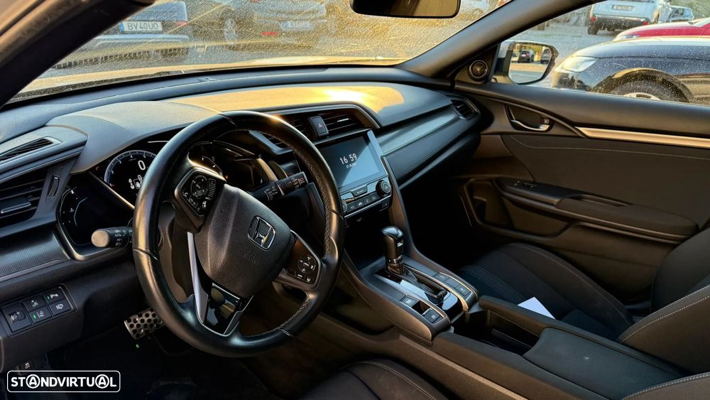 Honda Civic 1.0 i-VTEC Turbo CVT Executive - 10