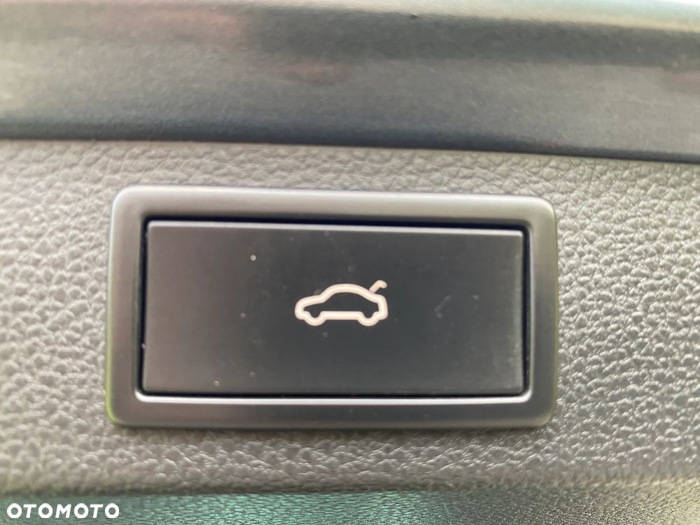 Skoda Karoq 2.0 TDI SCR DSG Ambition - 31