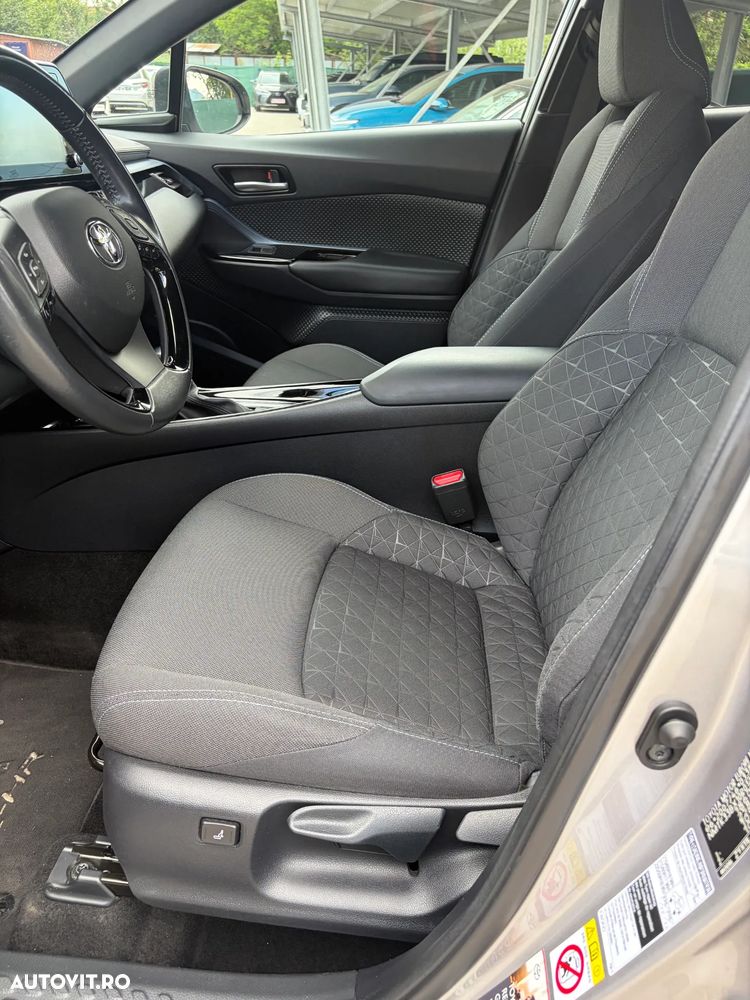 Toyota C-HR Business-Edition - 26