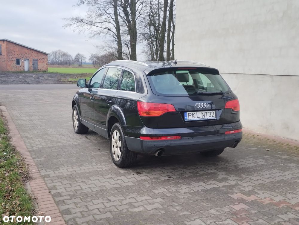Audi Q7 - 4