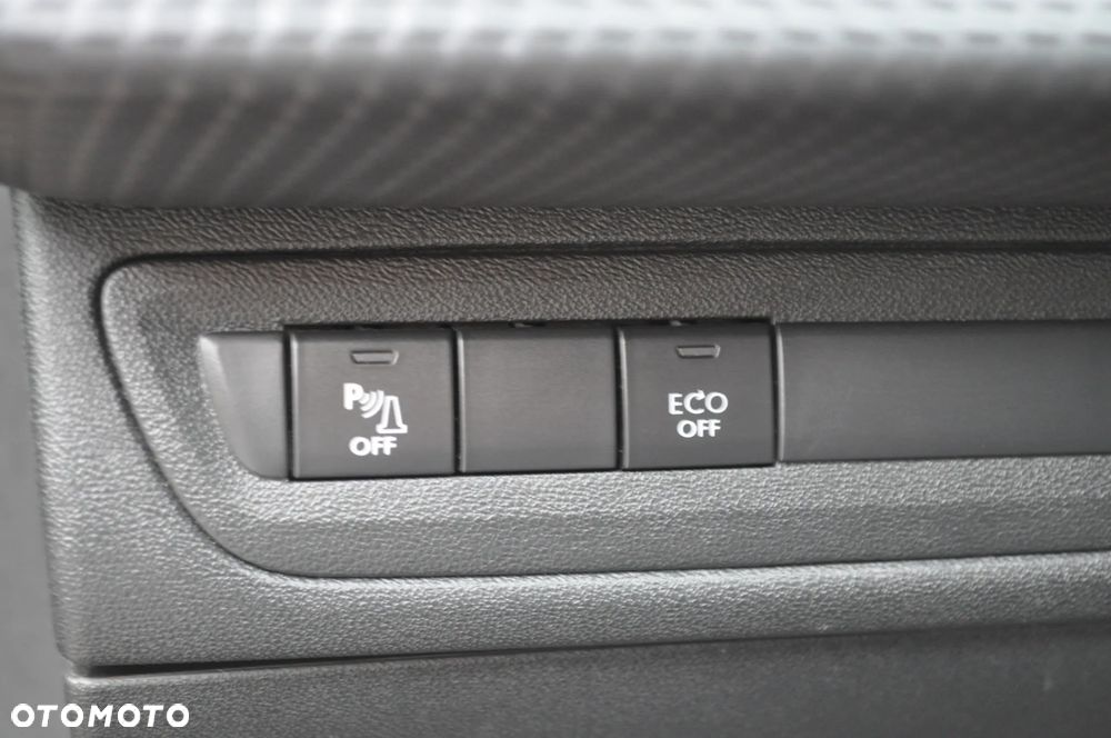 Peugeot 2008 PureTech 82 Allure - 27