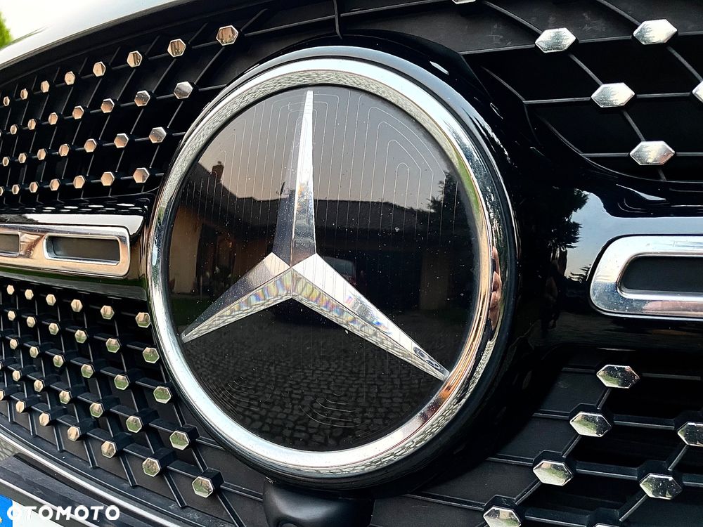 Mercedes-Benz GLB 200 7G-DCT AMG Line - 27