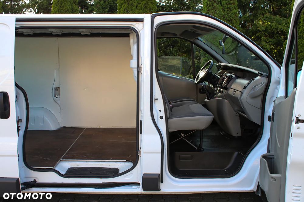 Opel VIVARO - 28