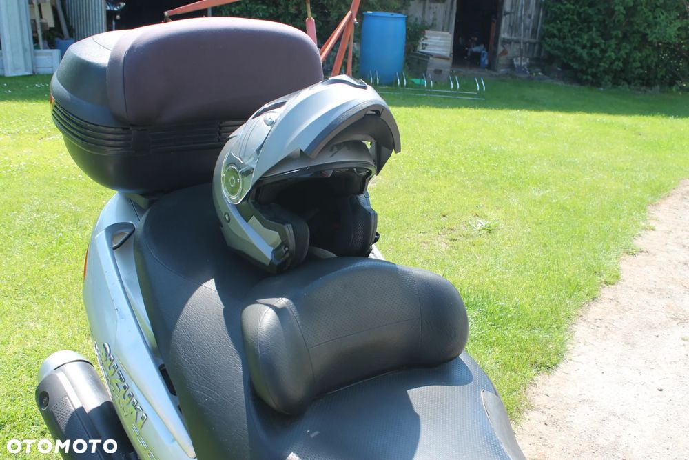 Suzuki Burgman - 11