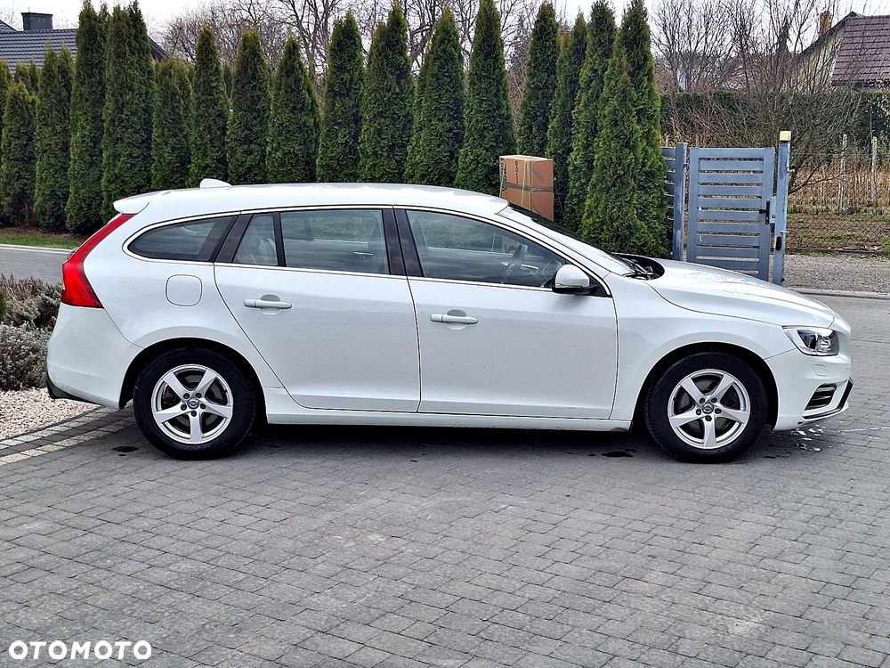 Volvo V60 D3 Geartronic RDesign - 4