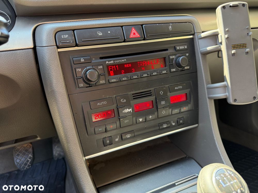 Audi A4 Avant 1.9 TDI quattro - 29