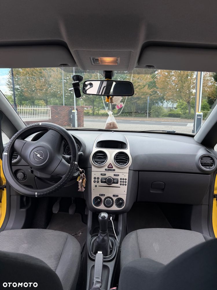 Opel Corsa 1.0 12V Essentia - 16
