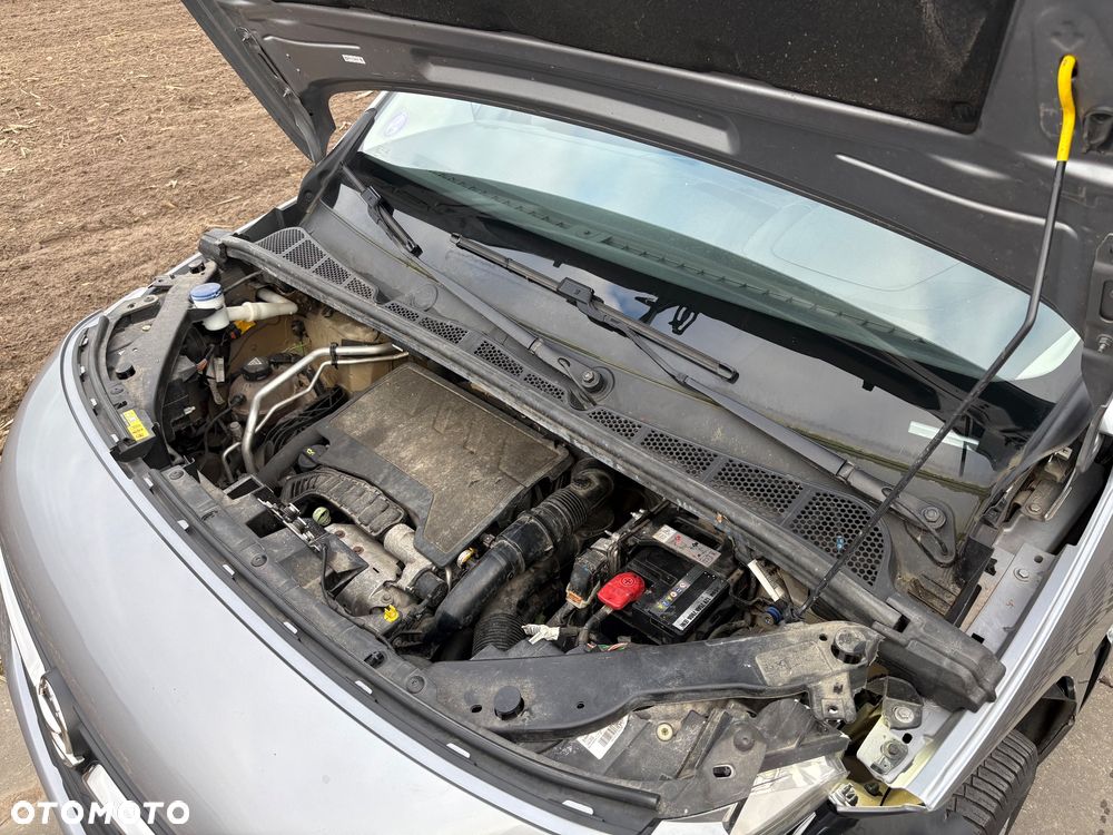 Opel Combo 1.2 Turbo Elite S&S - 20