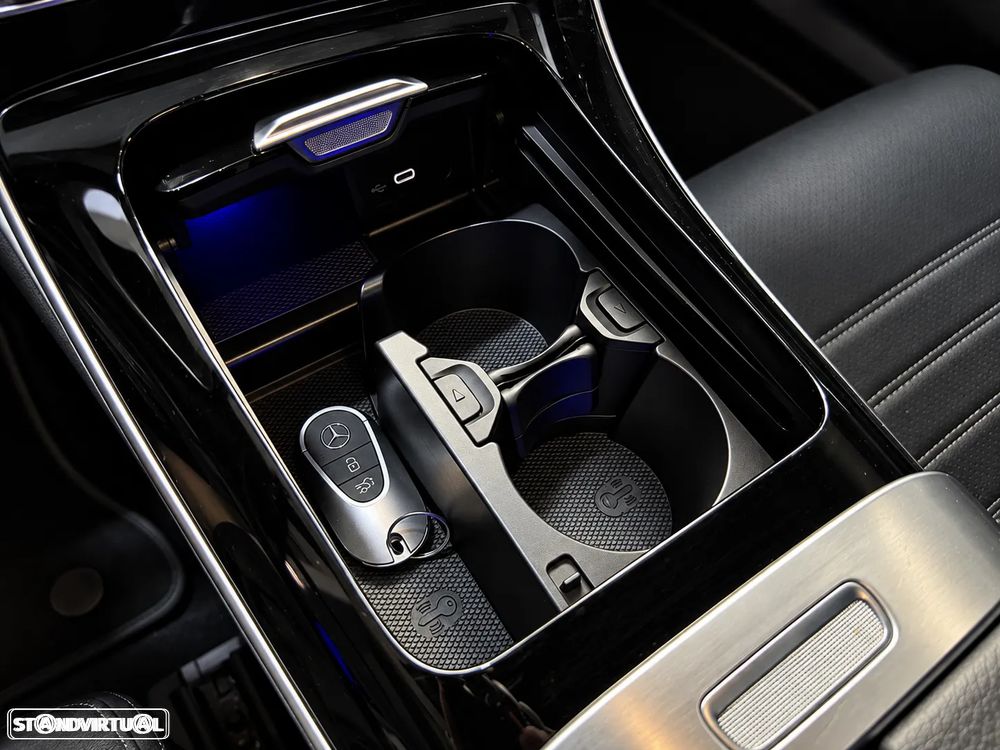 Mercedes-Benz C 300 e AMG Line - 35