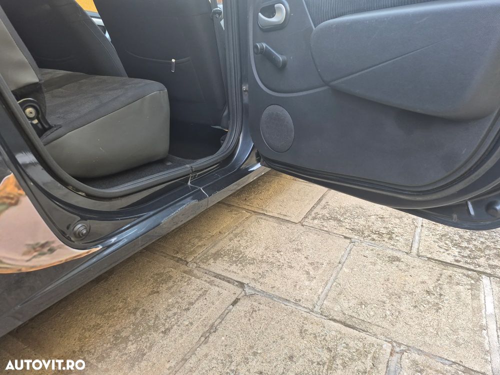 Dacia Logan 1.6 MPI Laureate - 10