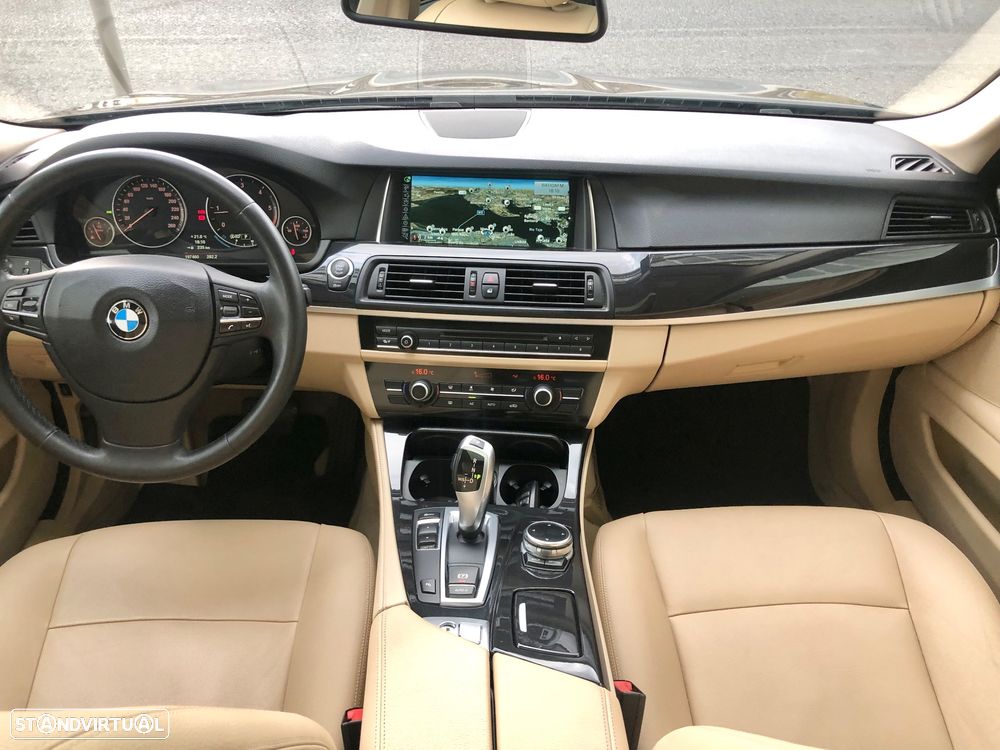 BMW 520 d Exclusive Auto 129g - 30