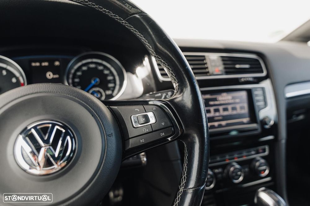 VW Golf 2.0 TSI R DSG - 24
