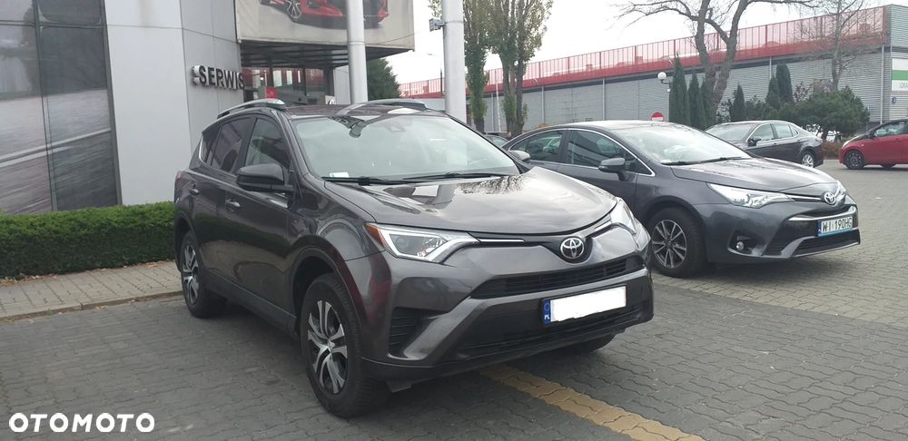 Toyota RAV4 - 1