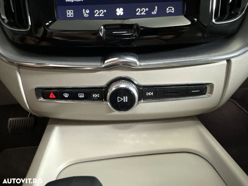 Volvo XC 60 - 18
