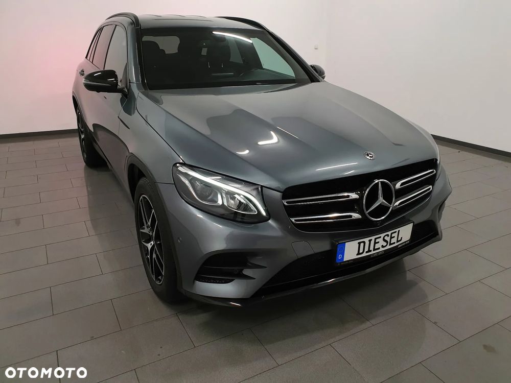 Mercedes-Benz GLC 220 d 4Matic 9G-TRONIC AMG Line - 38