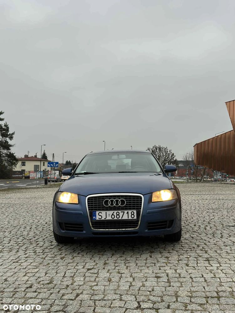 Audi A3 Sportback - 3