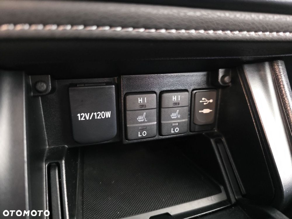 Toyota Auris - 25