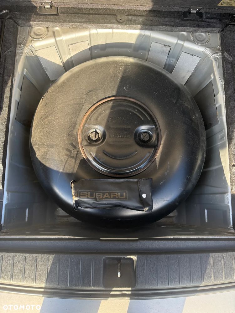 Subaru Legacy 2.5i AT - 22