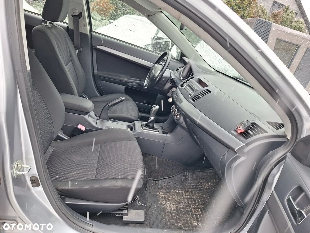 Mitsubishi Lancer 1.8 Intense - 18