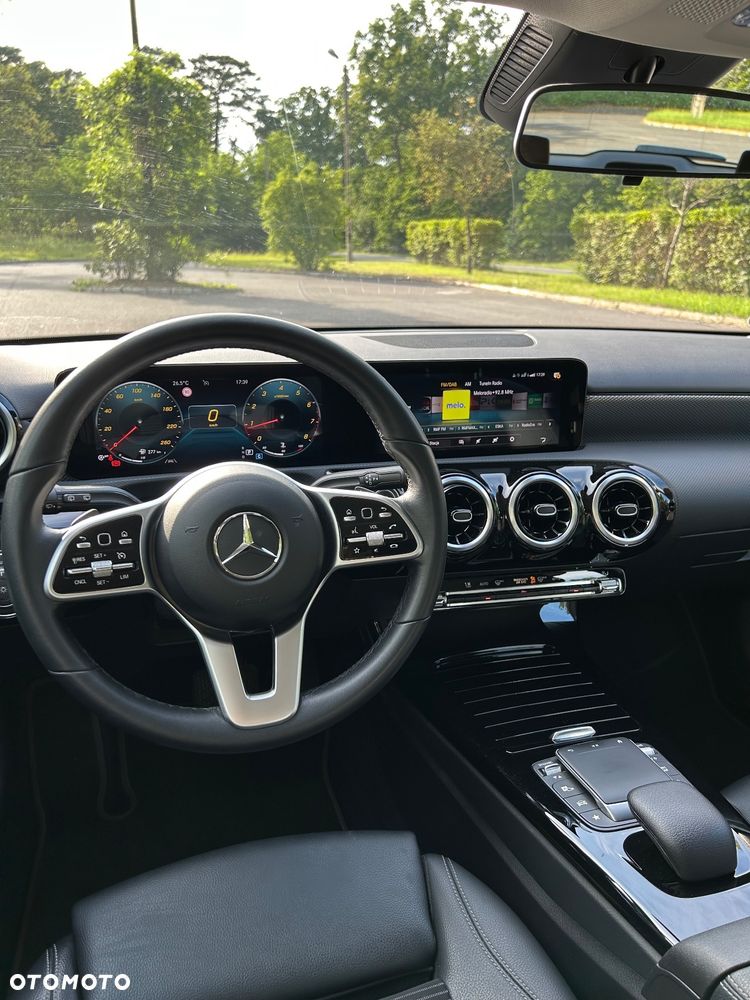 Mercedes-Benz Klasa A 180 Progressive 7G-DCT - 14