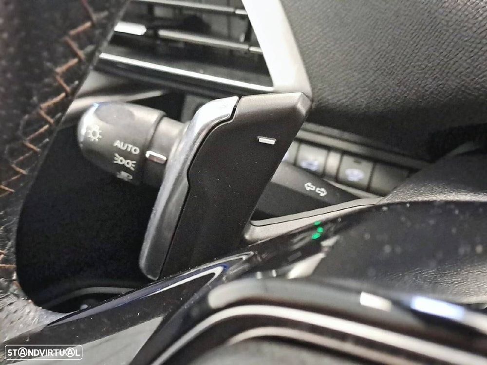 Peugeot 5008 1.5 BlueHDi GT EAT8 - 14