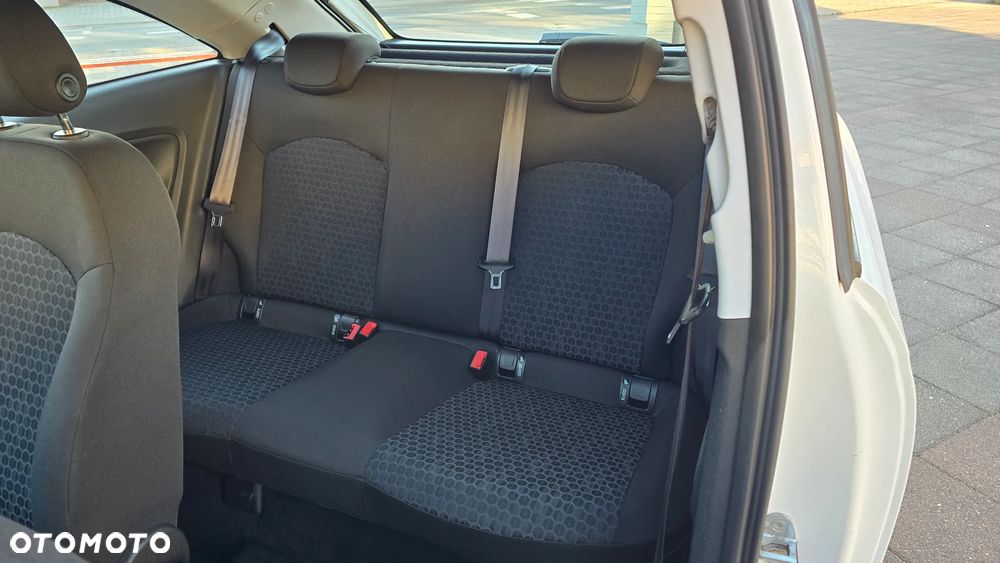 Opel Corsa - 20