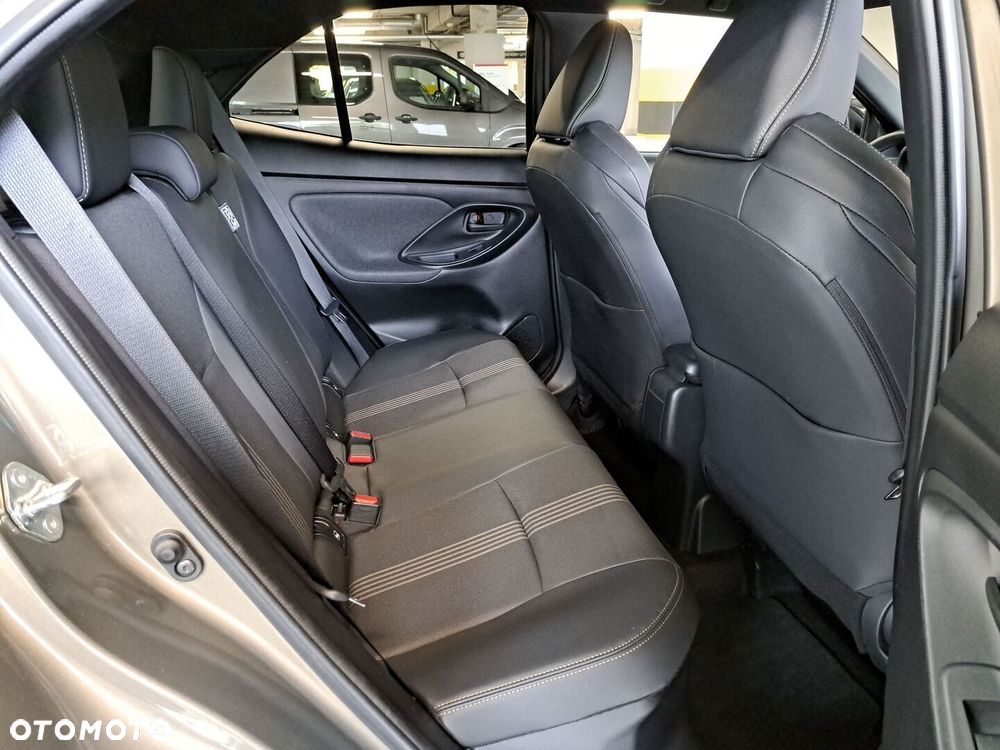 Toyota Yaris Cross Hybrid 1.5 Adventure - 15