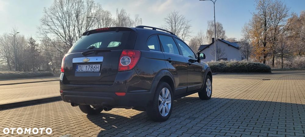 Chevrolet Captiva 2.0 4WD 7 Sitzer Automatik LT Exclusive - 10