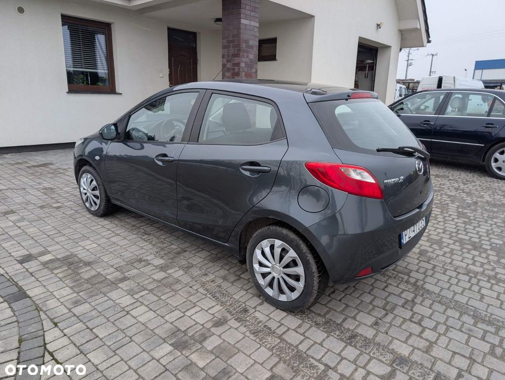 Mazda 2 - 5