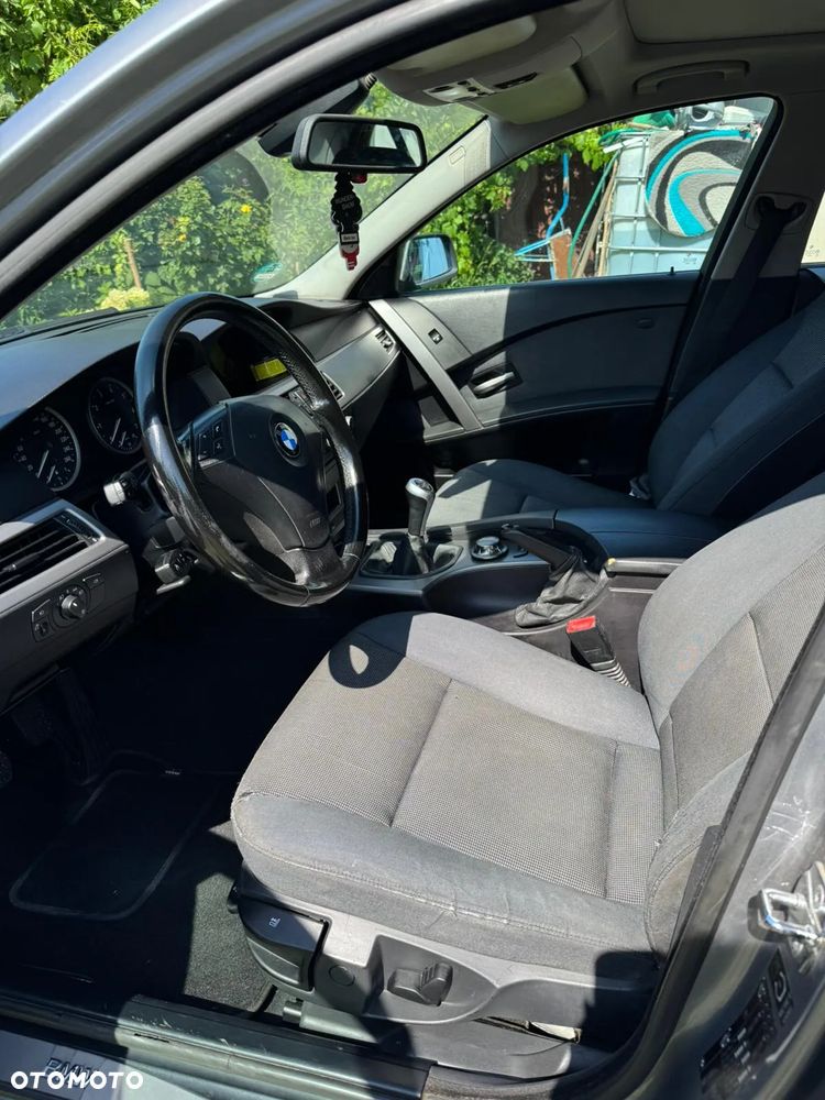 BMW Seria 5 520i - 9