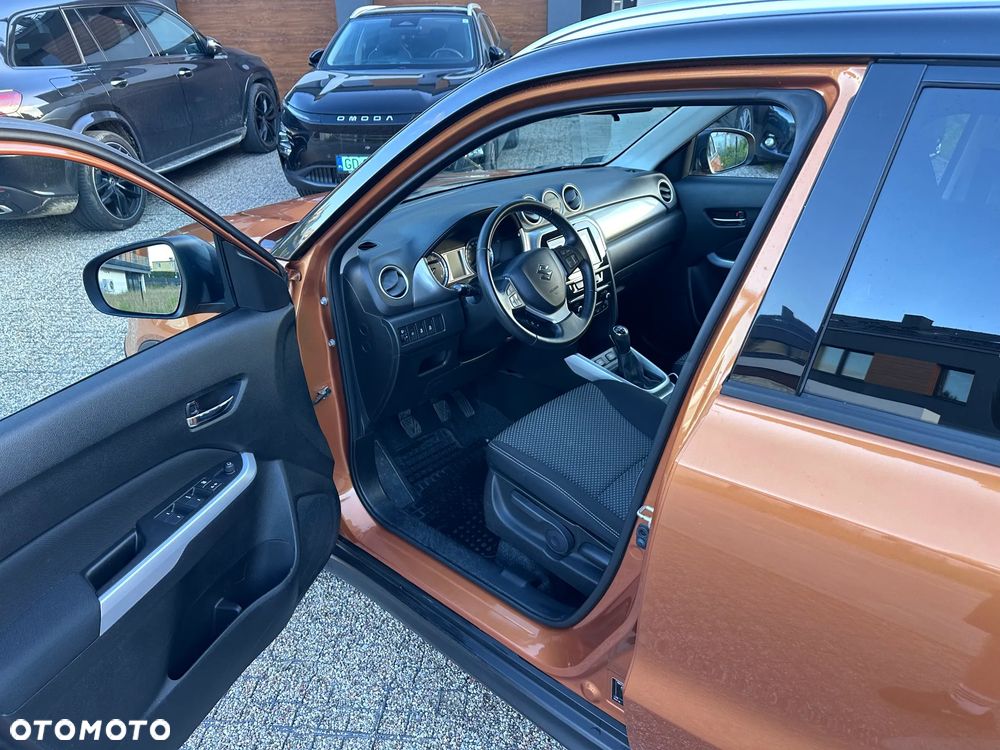 Suzuki Vitara 1.6 Premium 2WD - 17