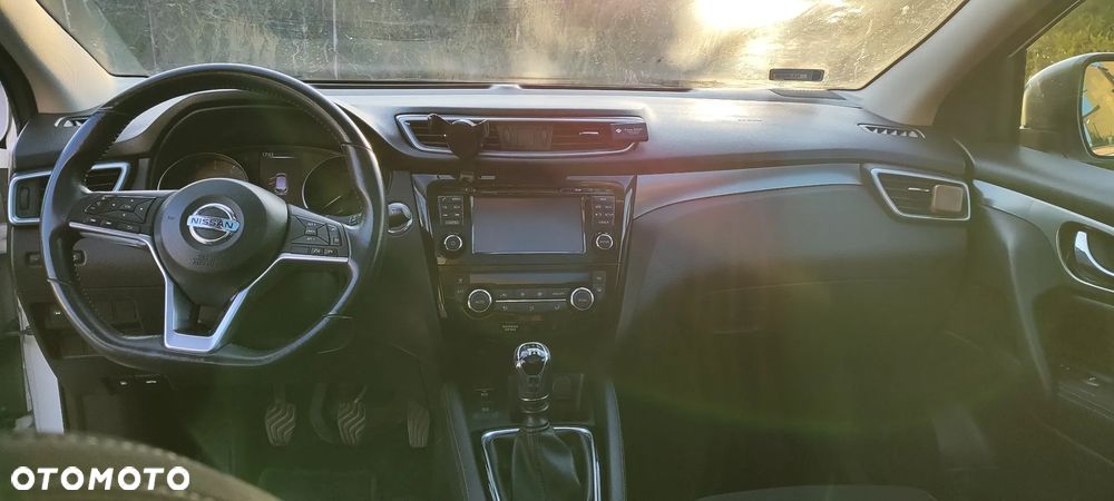 Nissan Qashqai 1.2 DIG-T N-Connecta EU6 - 6
