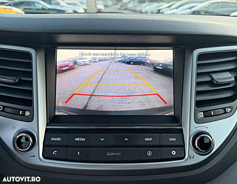 Hyundai Tucson 2.0 CRDI 4WD 6MT Premium - 8