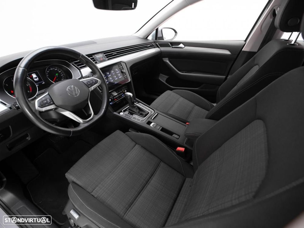 VW Passat 2.0 TDI Business DSG - 8