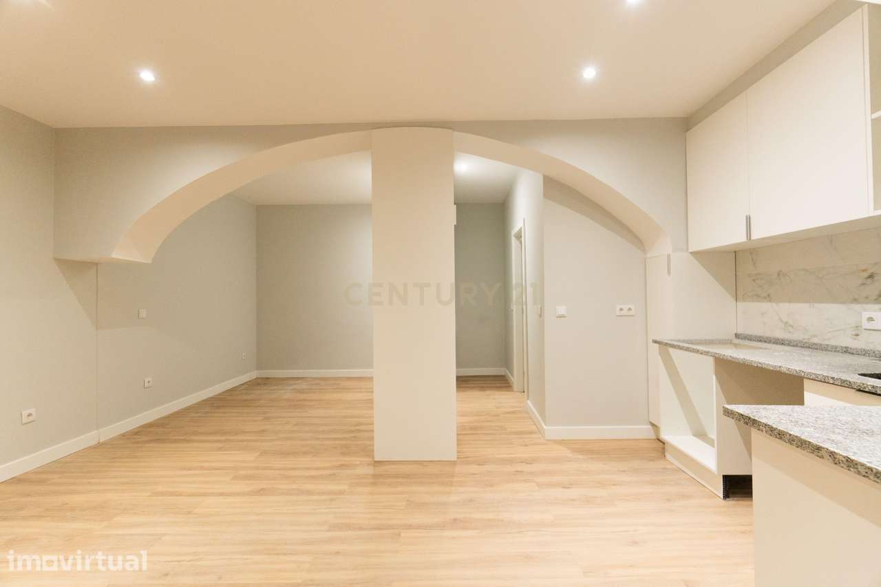 Moderno T0 Remodelado em Setúbal - Oportunidade Única! - Grande imagem: 4/15
