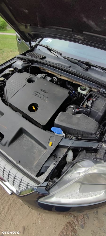 Ford Mondeo 1.8 TDCi Ambiente - 16