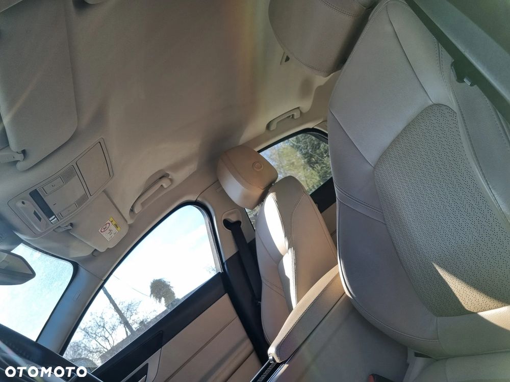 Jaguar XF 3.0 TDV6 Prestige - 33