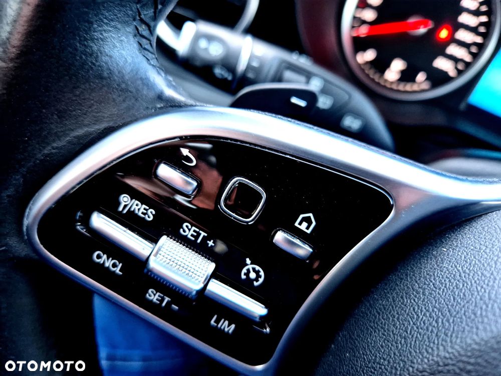 Mercedes-Benz GLC 220 d 4Matic 9G-TRONIC - 22