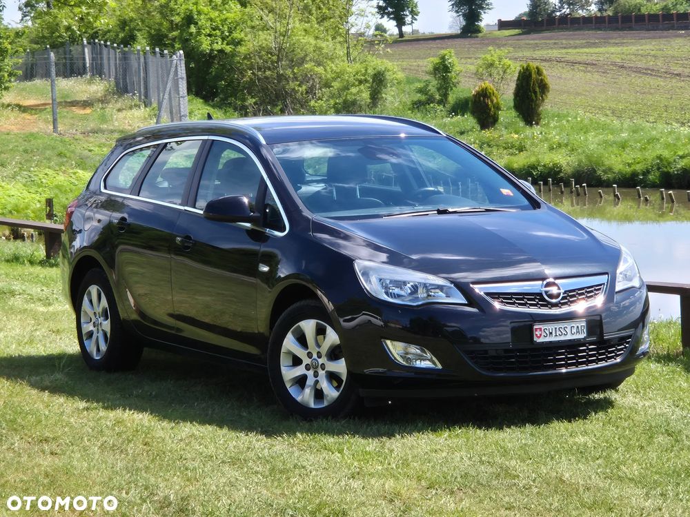 Opel Astra 1.4 T Cosmo - 24