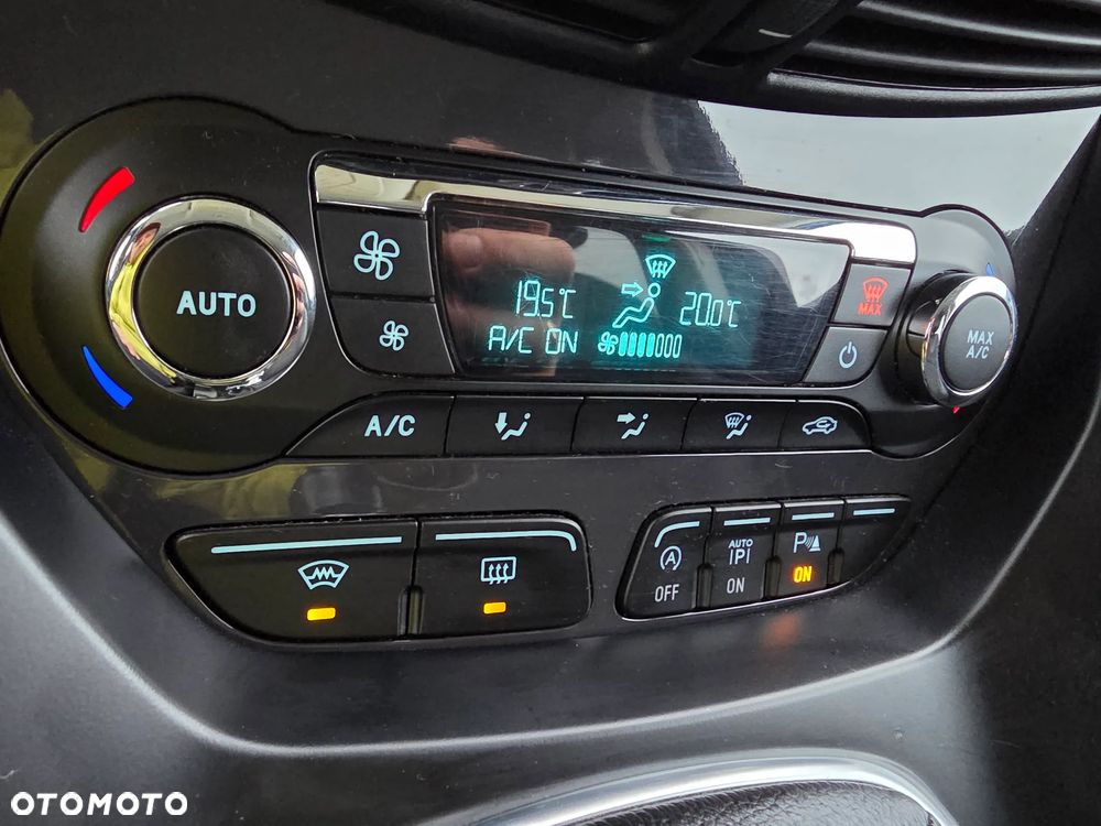Ford Kuga 1.6 EcoBoost FWD Titanium ASS - 12