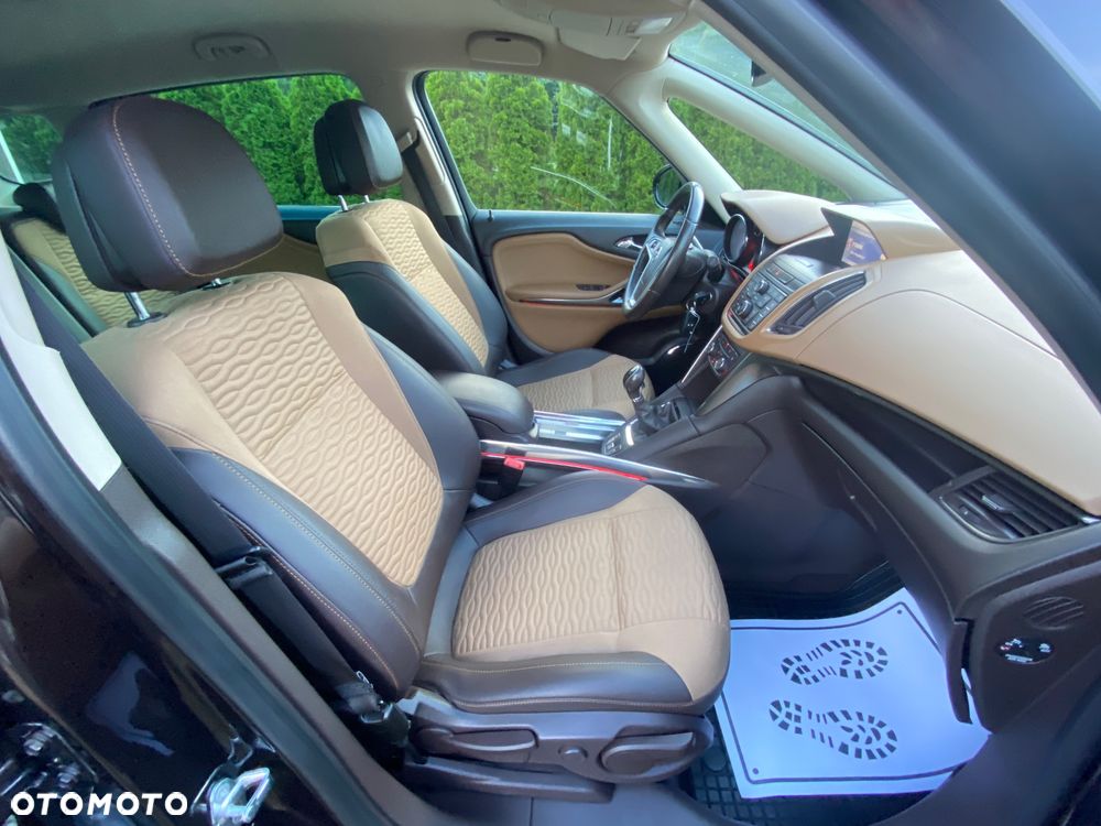 Opel Zafira Tourer 2.0 CDTI Innovation - 34