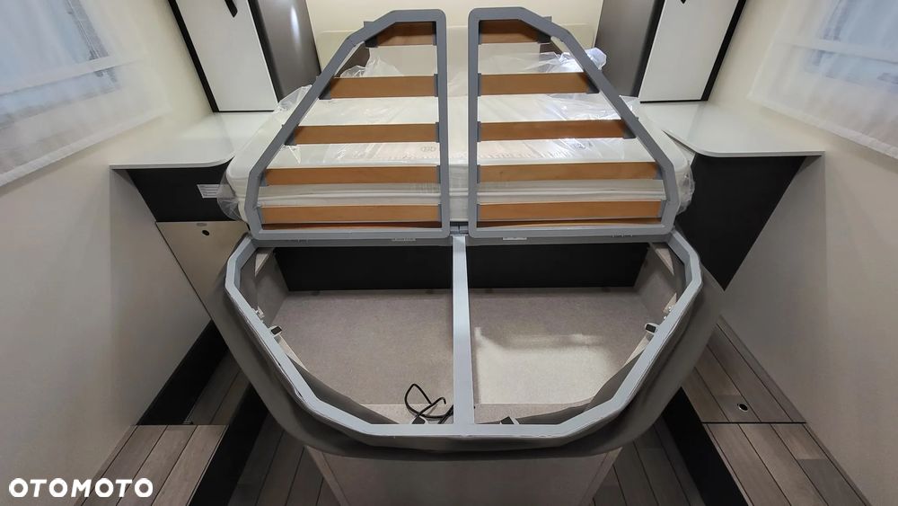 McLOUIS MC4 379 5-osobowy - 24