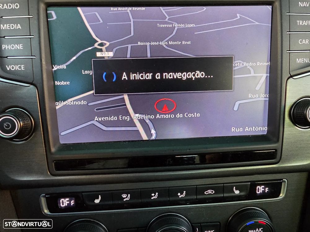 VW Golf 2.0 TDi DPF DSG Highline - 24