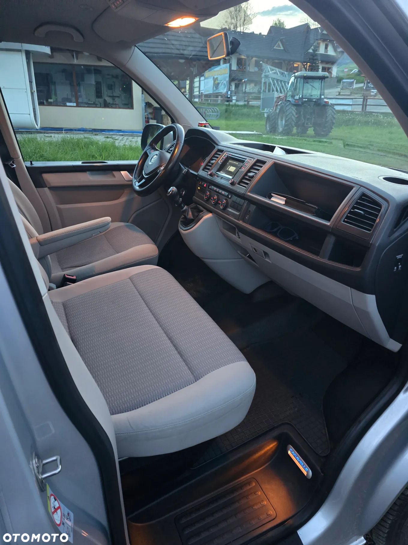 Volkswagen Caravelle 2.0 TDI L2 Trendline - 14