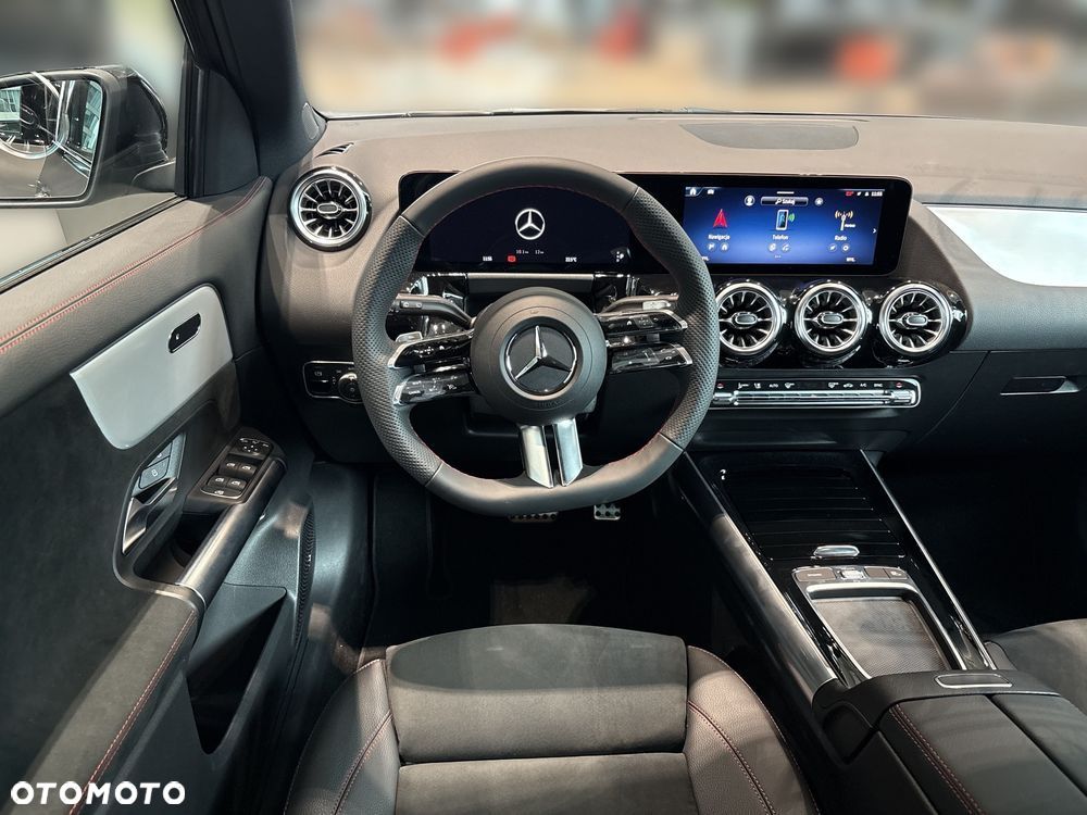 Mercedes-Benz GLA 200 mHEV AMG Line 7G-DCT - 16