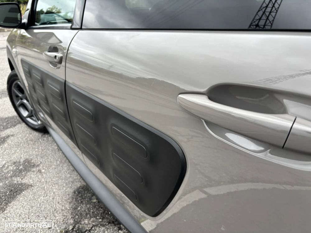 Citroën C4 Cactus 1.2 PureTech Shine - 54