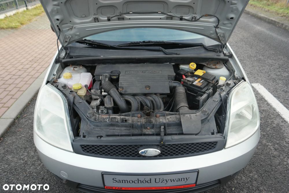 Ford Fiesta 1.4 Ambiente - 25