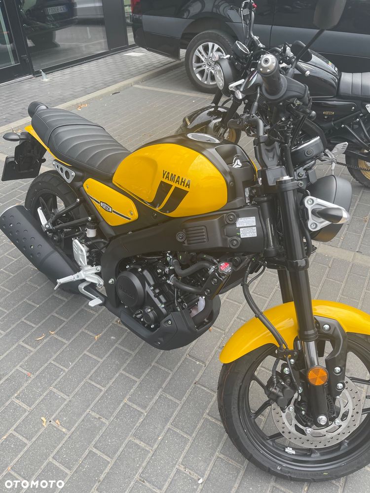 Yamaha XSR - 5