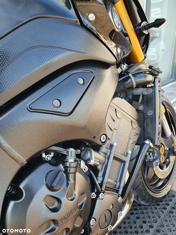 Yamaha FZ8 - 23